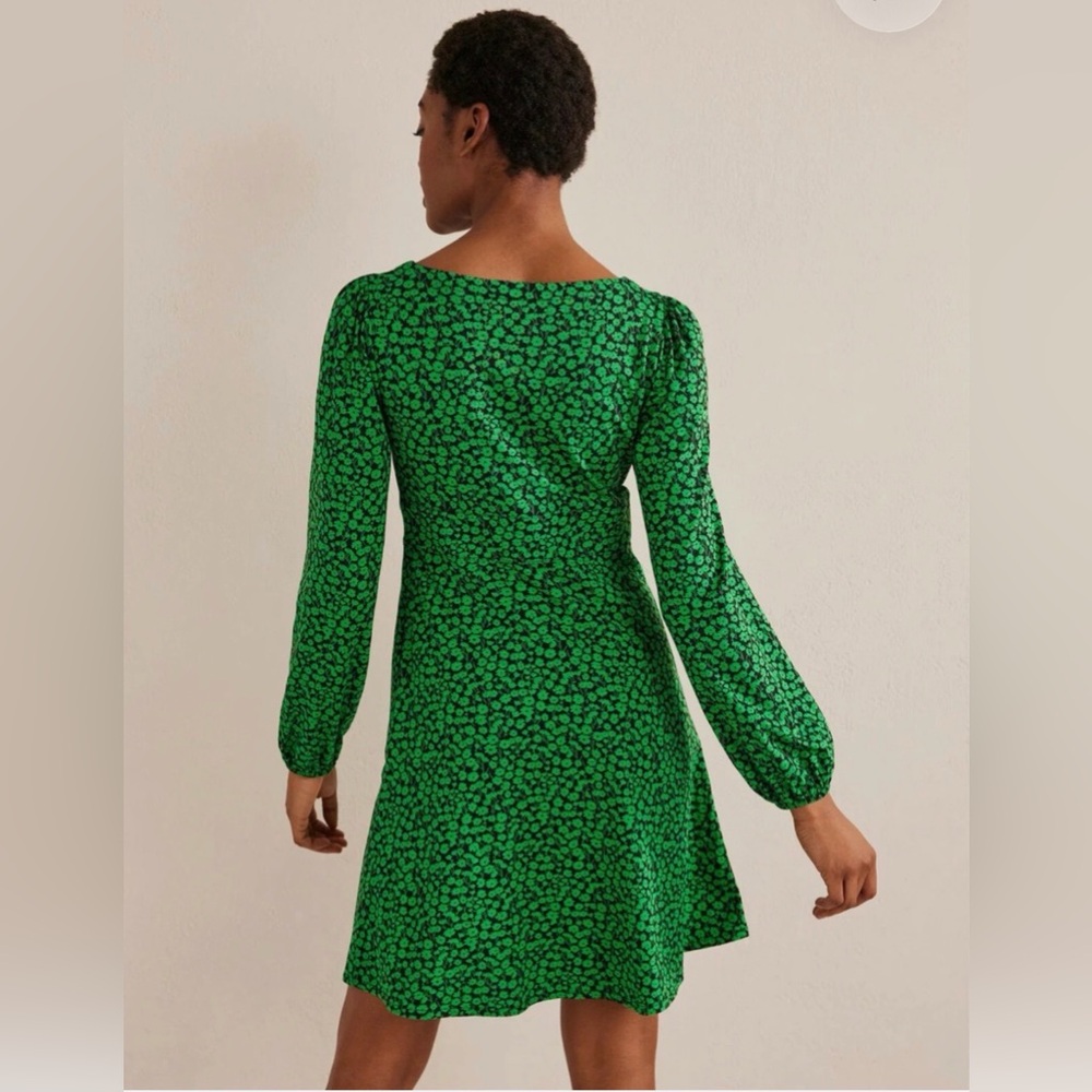 Boden Bee Tulip Sprig Button Front Jersey Mini Dress - Picture 2 of 9